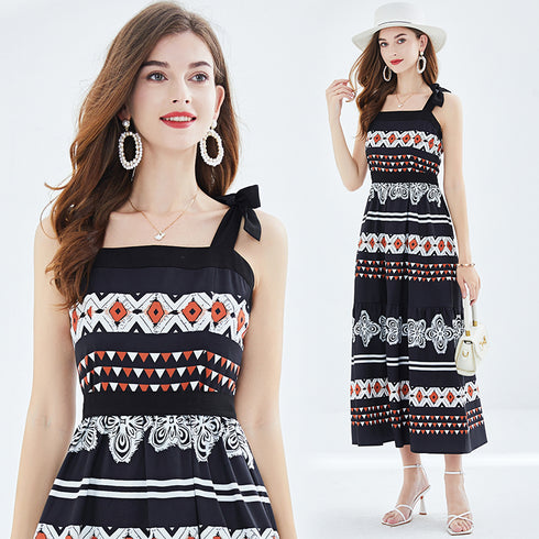 Captivating Runway Fashion Designer Spaghetti Strap, Ruffled Holiday, Cocktail, Party Classic Day & Evening Maxi Dress